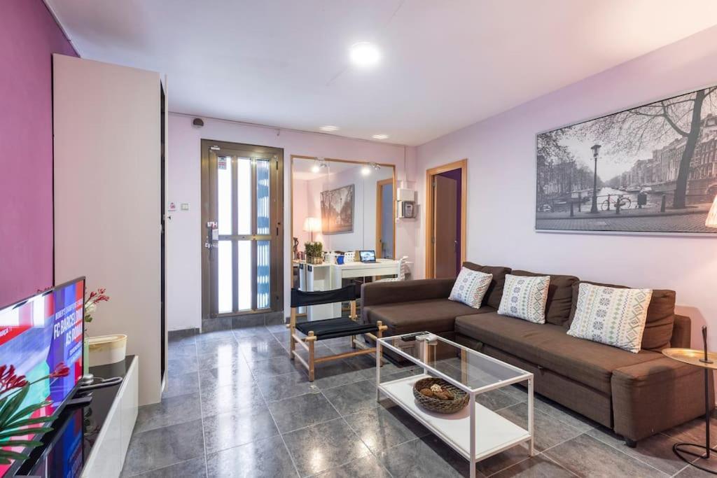 Subway Station Apartment Near Camp Nou Оспиталет де Лобрегат Екстериор снимка